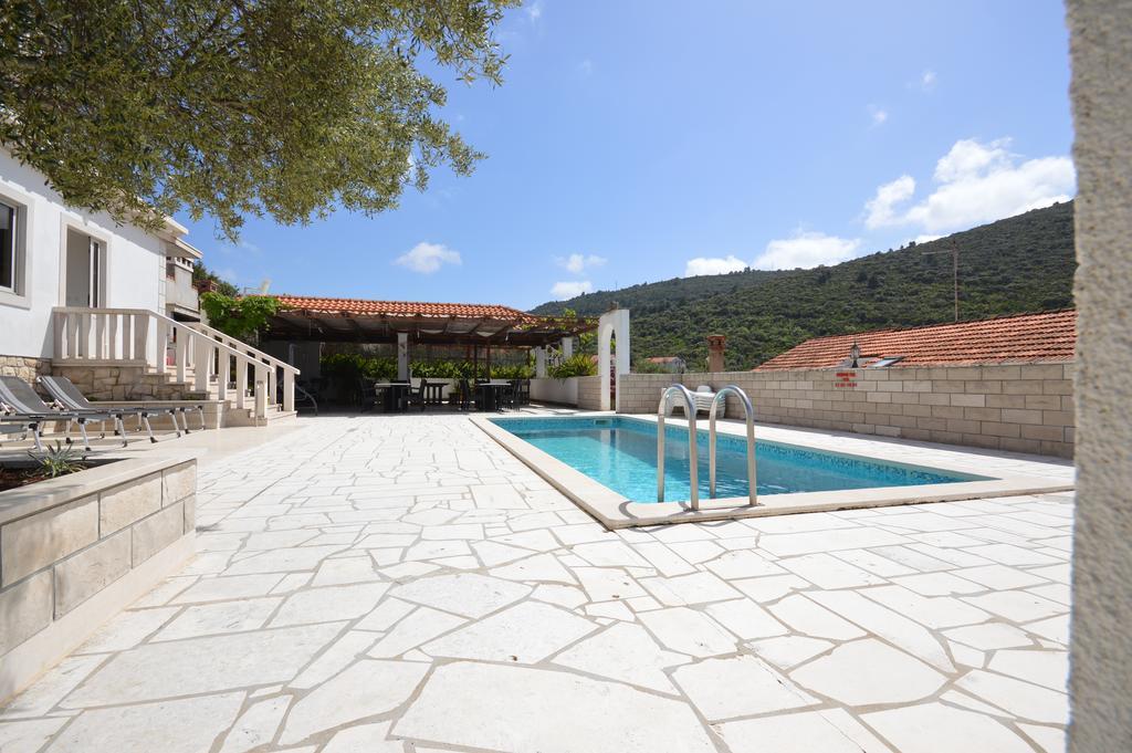 Villa Castello Zrnovo Екстер'єр фото